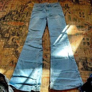 PAIGE JEANS! mid rise flare super comfy